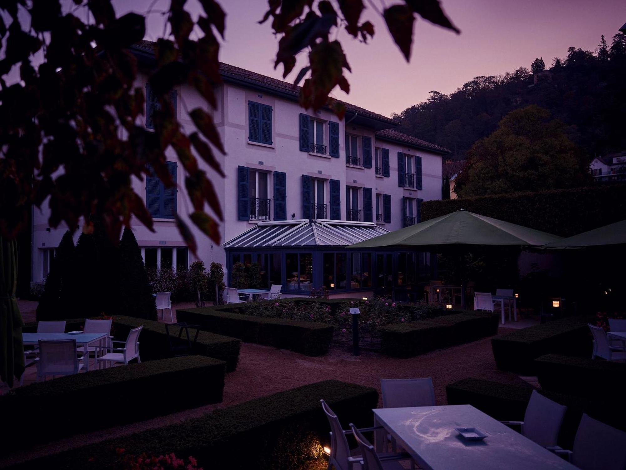 La Pyramide - Maison Henriroux เวียน ภายนอก รูปภาพ