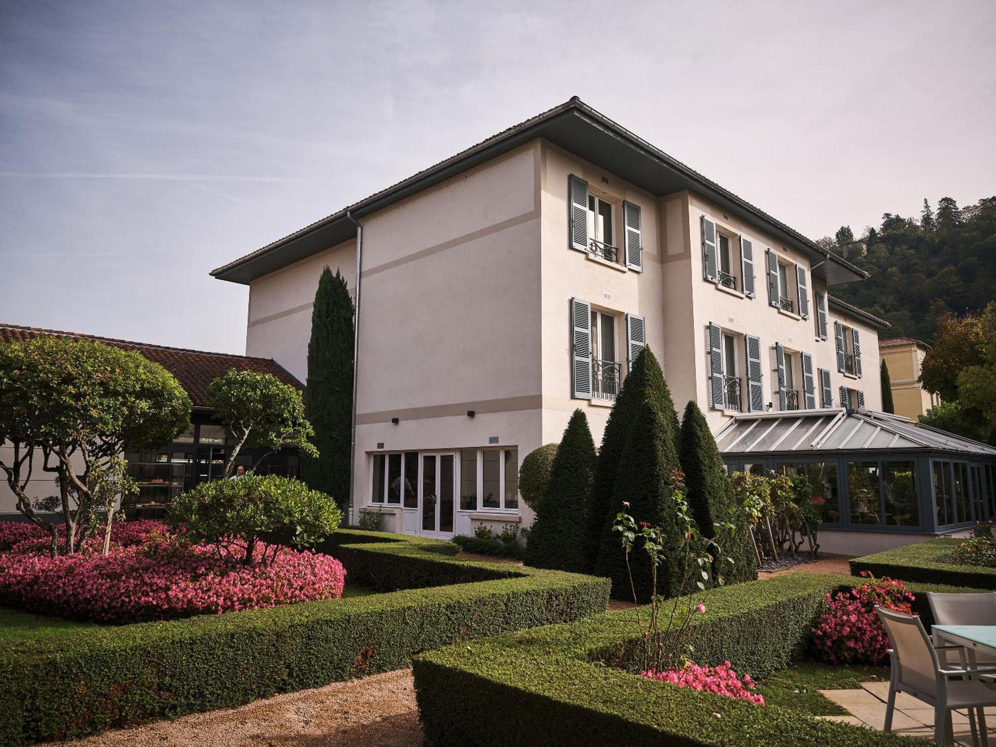 La Pyramide - Maison Henriroux เวียน ภายนอก รูปภาพ